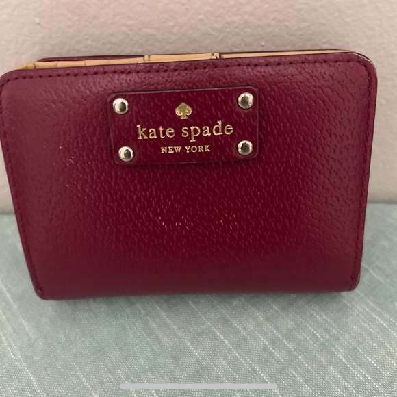 Kate Spade Deep Red Card Holder - Picture 1 of 2